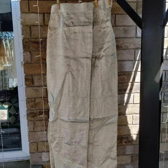 1950's Gold Brocade Wrap Skirt and Bustier - Picture 2 of 11